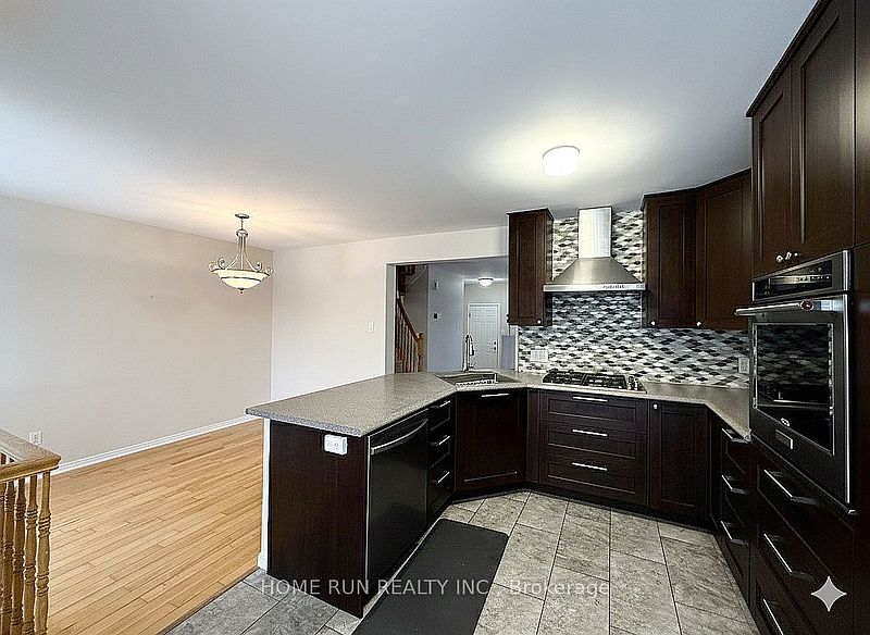 Ottawa House for rent - 3 Bedrooms — photo 16
