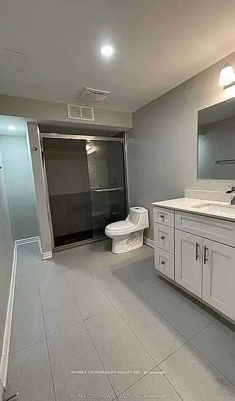 22 Walnut Grove Cres — Photo 5