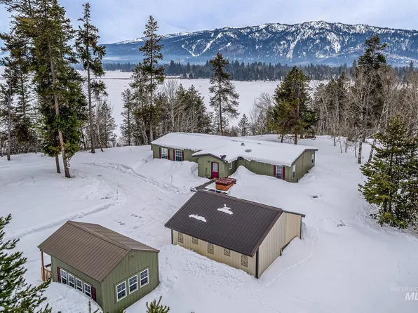 1276 Bennett Ct, Donnelly, ID 83615