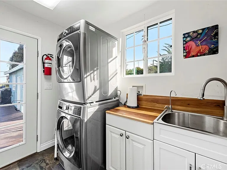 5231 Glasgow Way — Photo 20