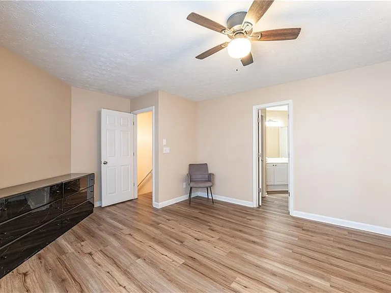 53 Hammock Pl SE — Photo 11