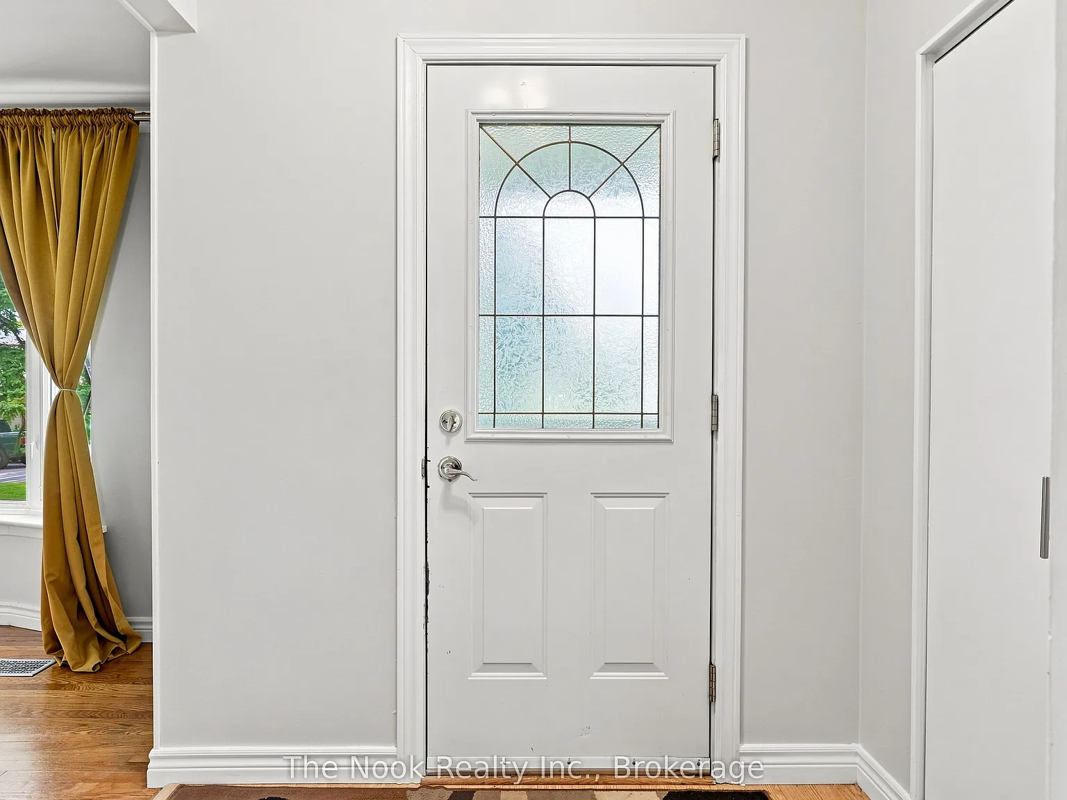 3 bed, $2,695 — Photo 4
