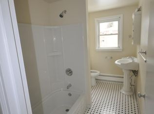 18 Emerson St APT A2, Wethersfield, CT 06109