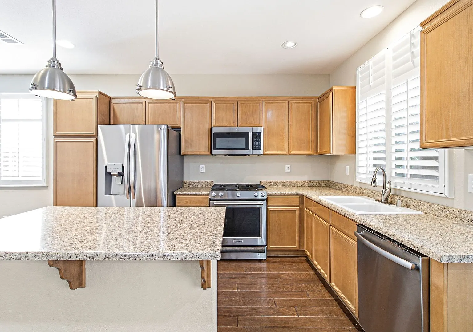 3 Bedroom Home In Providence * Coming Soon * — Photo 1