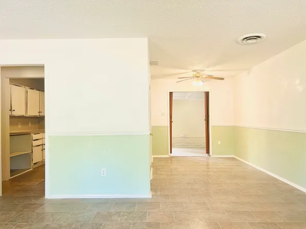 1901 Columbus Cir, Leesville, LA 71446