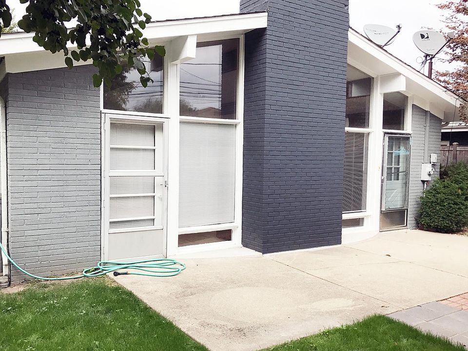 1st image of 5149 Touhy Ave