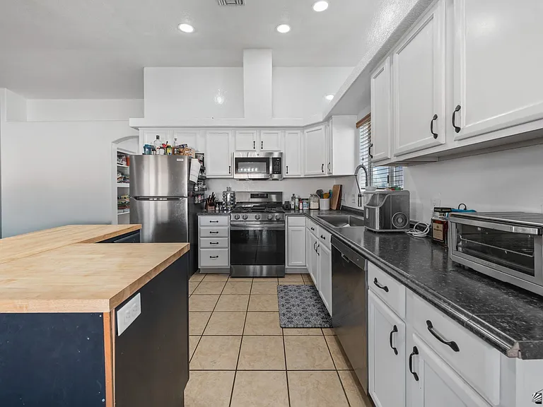 11756 E Omega Ln — Photo 4