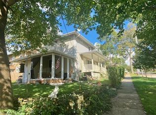 315 S 3rd Ave #2, Saint Charles, IL 60174