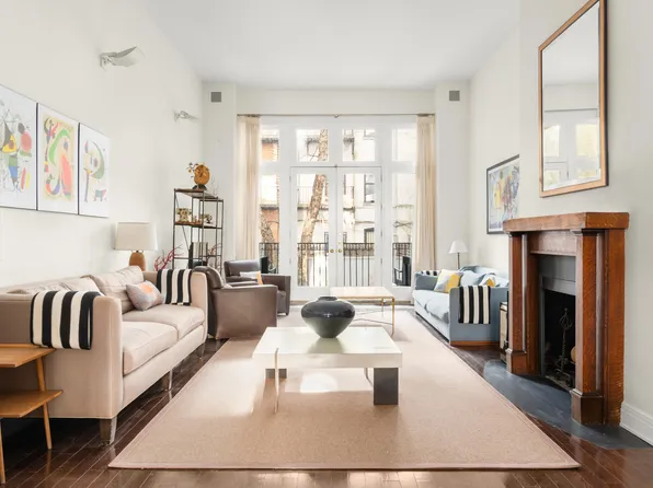 164 East 91st Street image 1 of 12