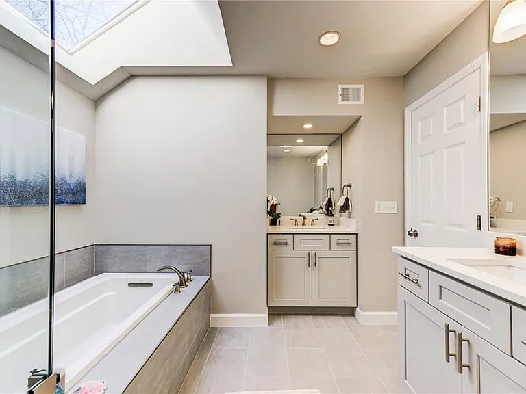 1302 Defoors Lndg NW — Photo 26