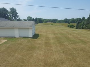 1860 Noon Rd, Jackson, MI 49201