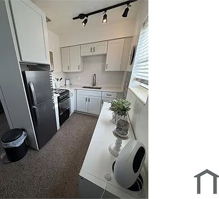 2130 McKinley St — Photo 2
