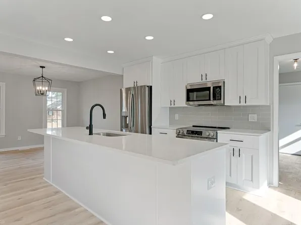 257 Coachman Drive, Chesapeake, VA 23325