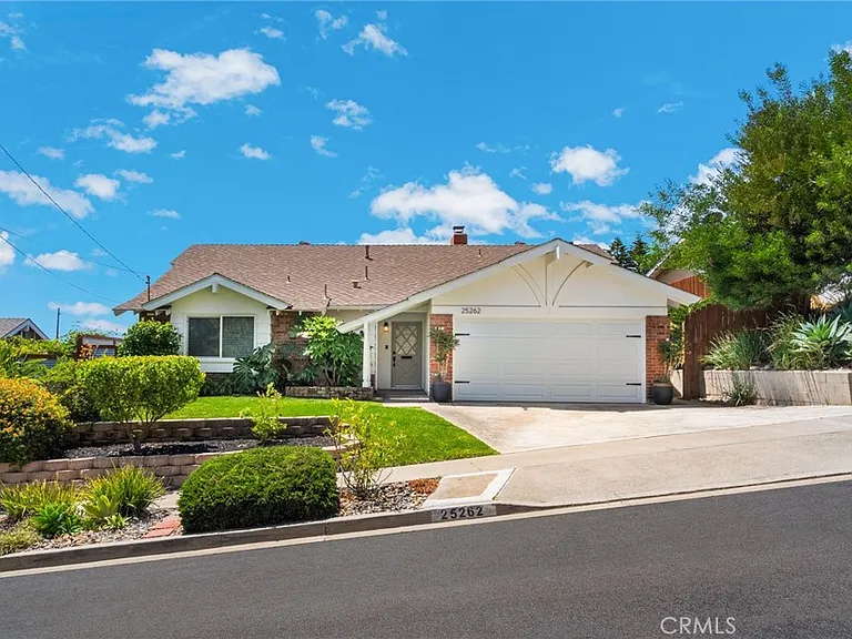 25262 Brigantine Dr — Photo 1