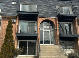 15B E Dundee Quarter Dr UNIT 301, Palatine, IL 60074