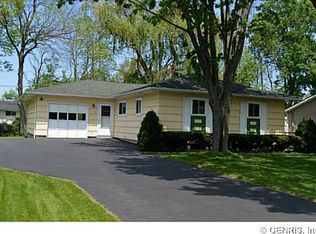 16 Galway Dr, Rochester, NY 14623