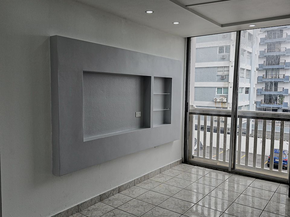 2nd image of 3511 Avenue Isla Verde #306