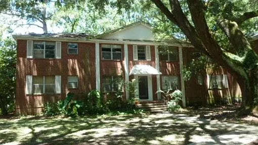 Building Photo 3