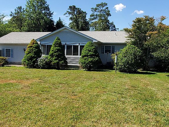 2nd image of 18 Pinewater Dr