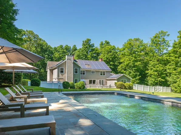 10 School Path Road, Weston, CT 06883