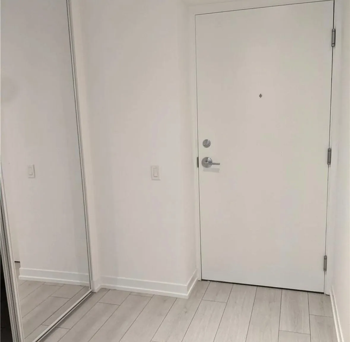 2 bed, $2,300 — Photo 4