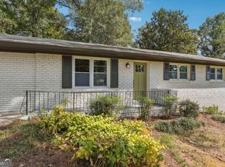 412 Derbyshire Dr, Stone Mountain, GA 30088