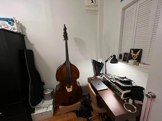 Rented by KNOCKKNOCK LLC | media 4