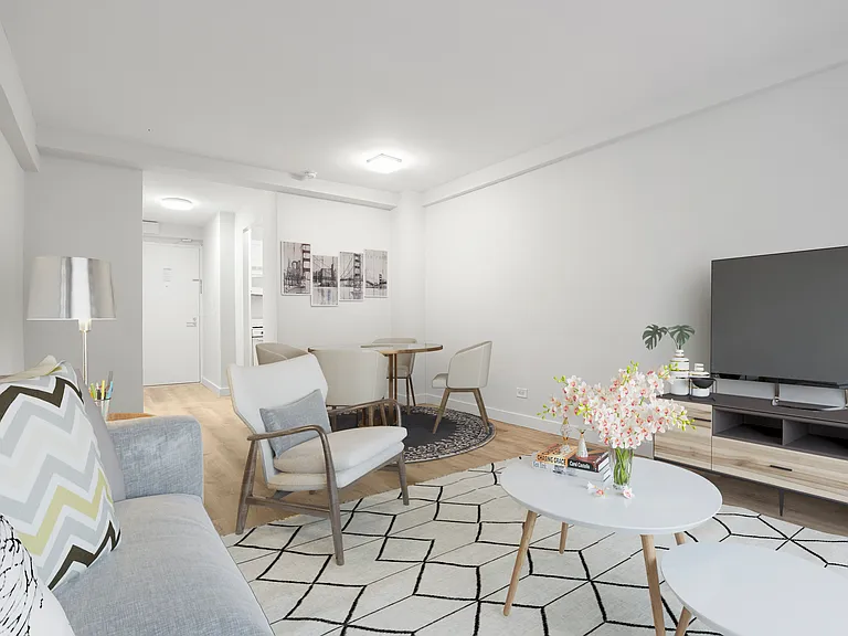 340 E 51st St #2D — Photo 3