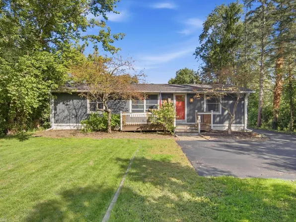 2789 Hickory Lawn Rd, Rochester Hills, MI 48307
