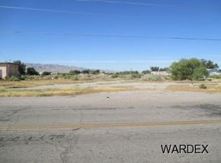 10475 S Barrackman Rd, Mohave Valley, AZ 86440