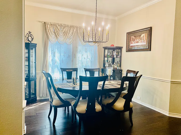 8664 Robertson Dr — Photo 8