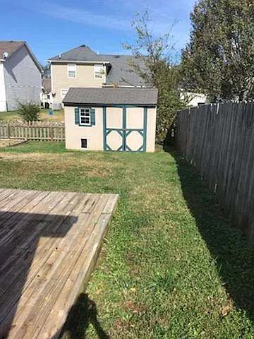 2 bed, 900 sqft, $1,500 — Photo 2