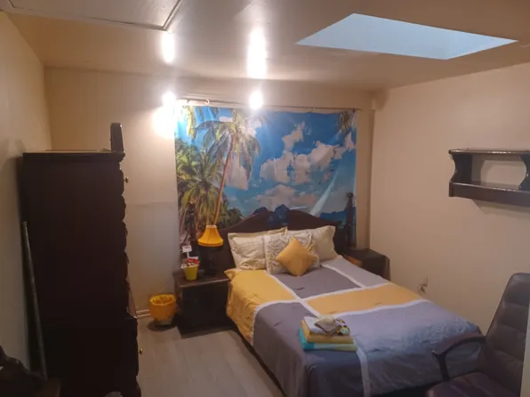 25223 Western Ave, Lomita, CA 90717