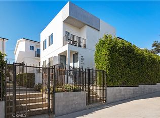 7125 1/2 S La Cienega Blvd, Los Angeles, CA 90045