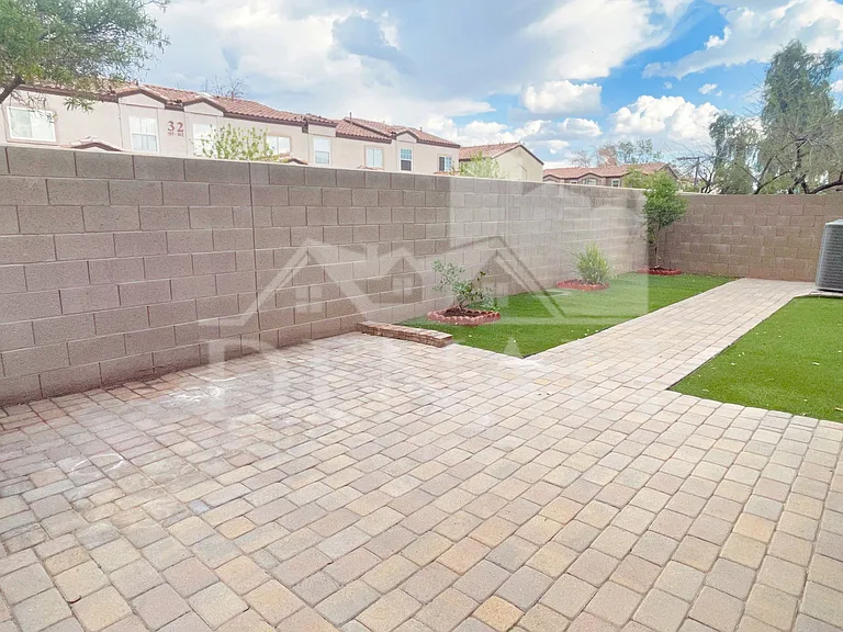 51 S 57th Pl — Photo 28