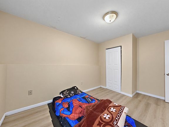 4th image of 111 Shrewsbury Rd