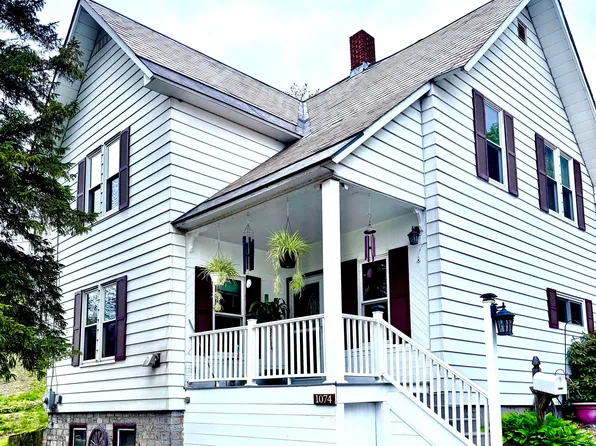 1074 Main Street, Walpole, NH 03609