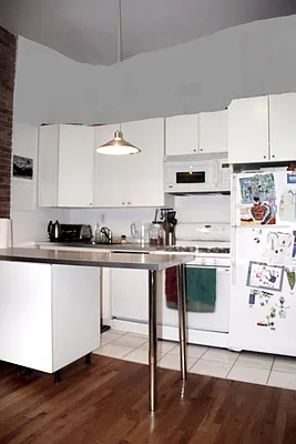 Rented by KYLM, LLC | media 9