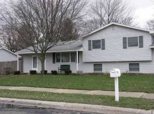 1548 Tremont Dr, Mishawaka, IN 46544