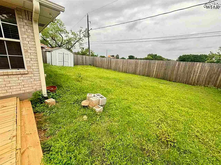 5207 Northview Dr — Photo 14