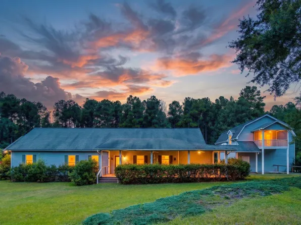 703 Mount Ebal Rd, Batesburg, SC 29006