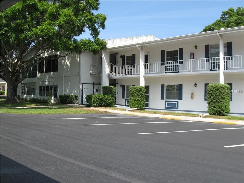 1st image of 600 Glennes Ln APT 211