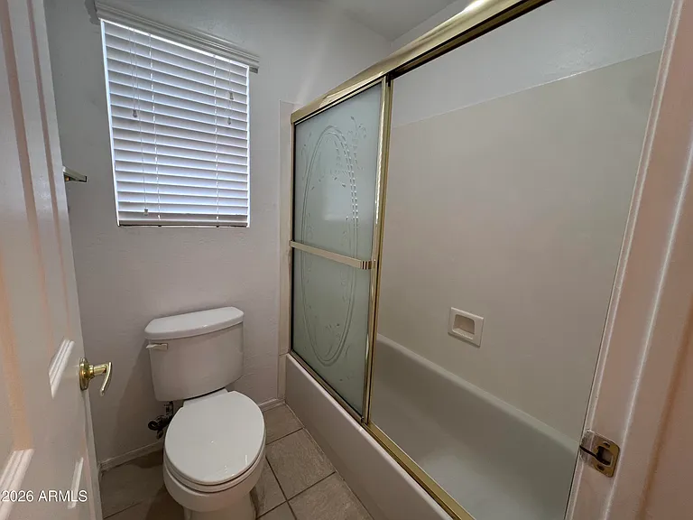 218 E Sunburst Ln — Photo 22