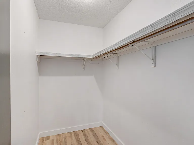 1221 S Park Ave #15 — Photo 12