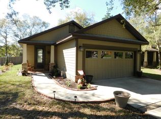 96 Jakes Way, Freeport, FL 32439