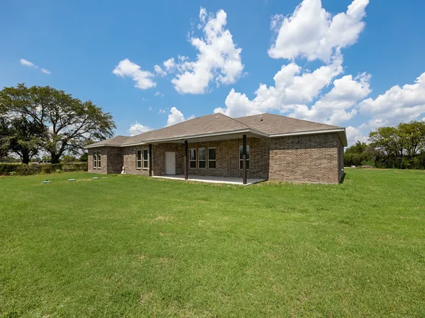 3334 Knight St, Corsicana, TX 75110