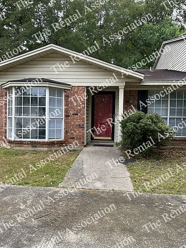 207 S Maple St Photo 1