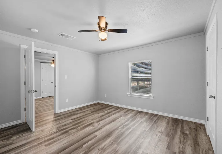 133 W 13th Ave #B — Photo 7