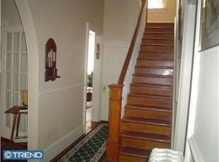 711 Main St, Riverton, NJ 08077