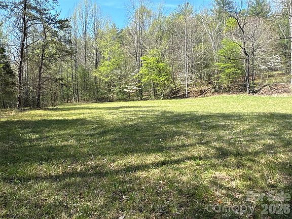 4th image of 4017 Piney Rd